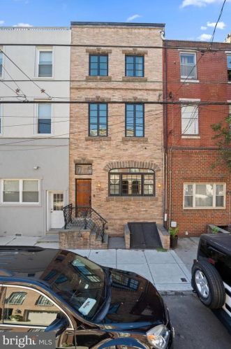 750 9th St, Philadelphia PA  19147-2837 exterior