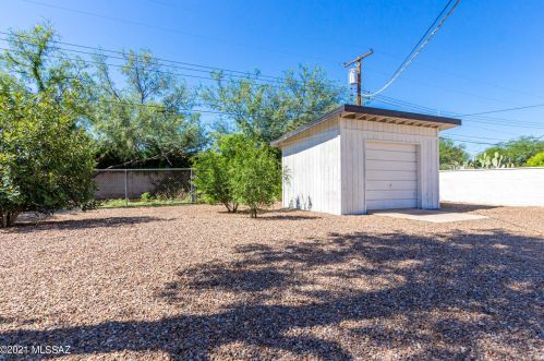 3402 Seneca St, Tucson AZ 85716-3200 exterior