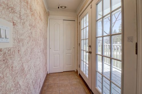 351 Maureen Dr, Wheeling IL  60090-4549 exterior