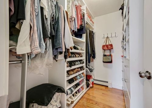 2 Trevor Ln, Worcester MA  01605-1081 exterior