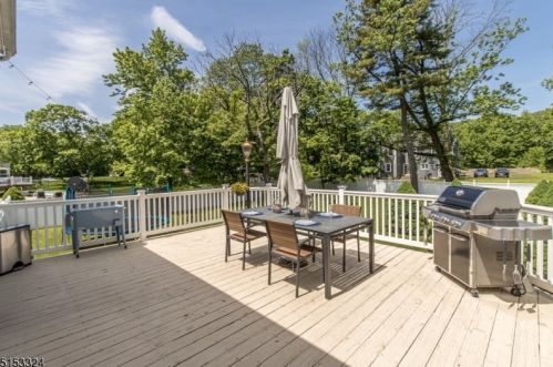 1925 Inverness Dr, Scotch Plains NJ 07076-2613 exterior