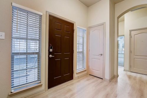 3013 Bans Crown Blvd, Frisco TX 75056-5850 exterior