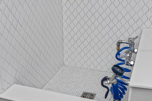 3404 Bay Vista Ave, Tampa FL 33611-1227 exterior