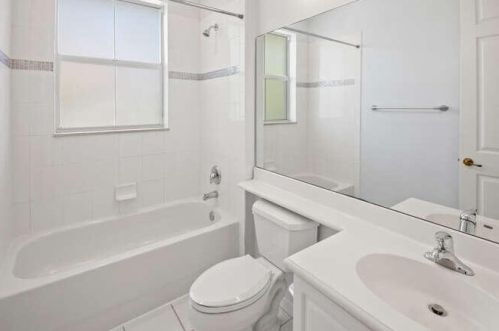 1333 Piazza Delle Pallottole, Boynton Beach FL 33426-8275 exterior