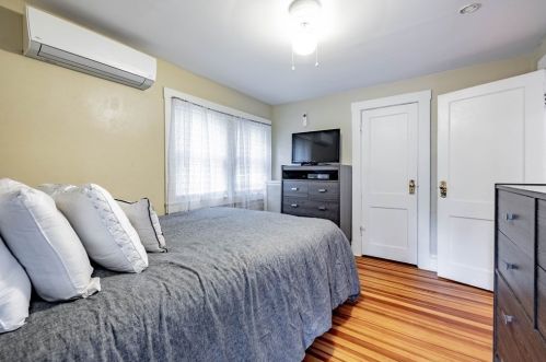 103 Birchwood Ave, Springfield MA  01106-1107 exterior