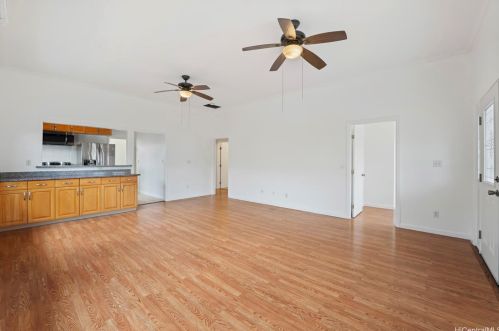 2032 Coyne St, Honolulu, HI 96826-1333