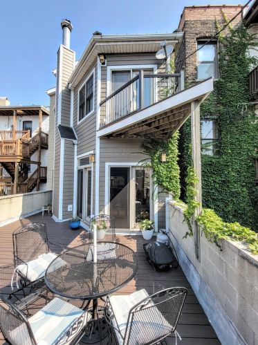 829 Altgeld St, Chicago, IL 60614-2410