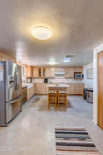 6611 Paseo San Ciro, Tucson AZ  85710-2107 exterior