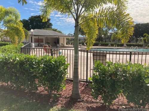 177 Mansfield, Boca Raton FL 33434-2406 exterior