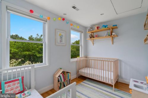 1519 Carolina Ave, Washington DC 20003-1841 exterior