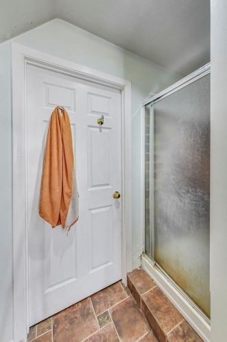 3831 Central Park Ave, Chicago IL 60618-4102 exterior