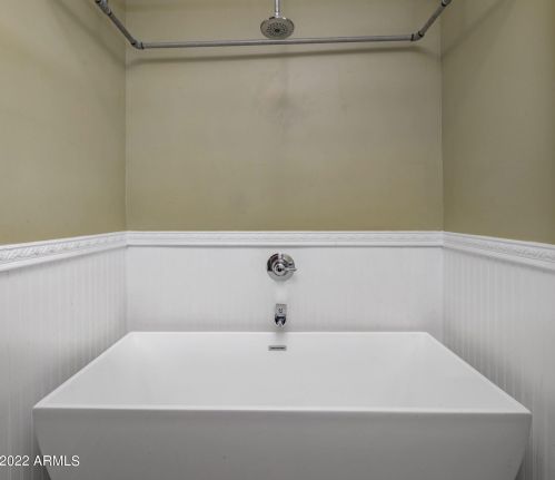 1118 12 St, Phoenix AZ 85086-7350 exterior