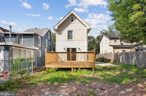 6240 Clayton Ave, Camden NJ 08109-1305 exterior