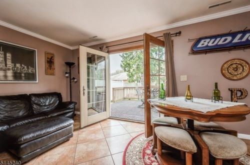 2087 Prospect Ave, Scotch Plains NJ 07076-1203 exterior