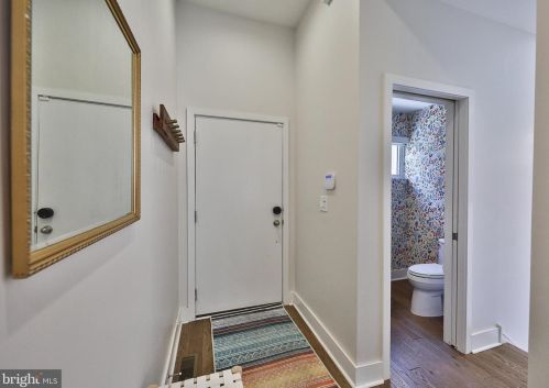 1427 Kater St, Philadelphia PA 19147-1851 exterior