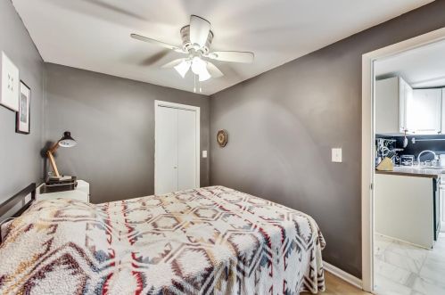 1633 Superior St, Chicago IL 60612-1110 exterior