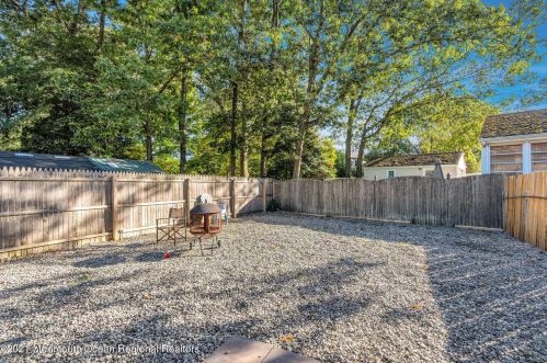 2422 Dunkle Rd, Point Pleasant Beach NJ exterior