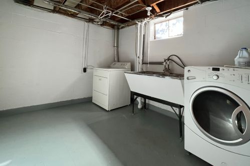 1029 Leith Ave, Waukegan IL 60085-2545 exterior