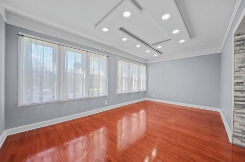 2102 71st St, Chicago IL  60649-2104 exterior