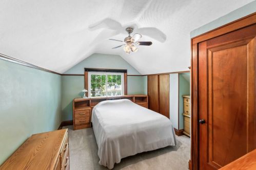 211 62, Milwaukee WI 53214-1822 exterior