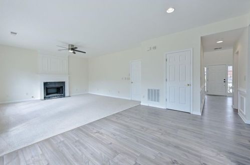 7636 Cole Ln, Atlanta GA 30349-1090 exterior