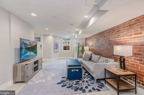 133 Adams St, Washington DC 20001-1611 exterior