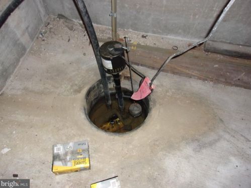 821 Mifflin St, Huntingdon PA 16652-1435 exterior