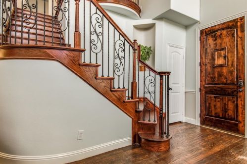 2710 Cartwright St, Irving TX  75062-4144 exterior