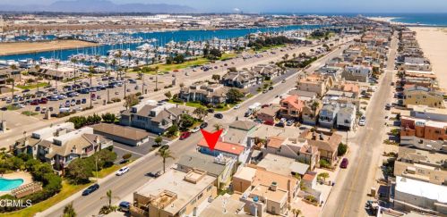 3715 Sunset Ln, Oxnard CA 93035-4133 exterior