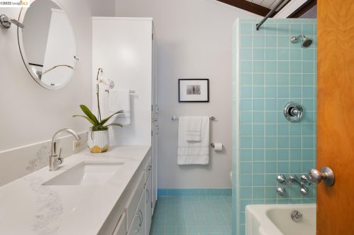 1404 Smt Rd, Berkeley CA 94708-2215 exterior