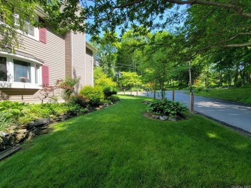 323 Grand Ave, Poughkeepsie NY 12603-4403 exterior