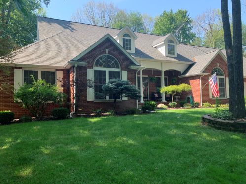 23285 Maplehill Dr, Big Rapids, MI 49307-9261