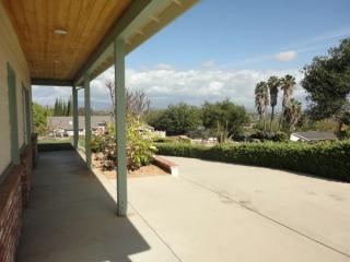 1559 Malaga Way, Fallbrook CA  92028-4063 exterior