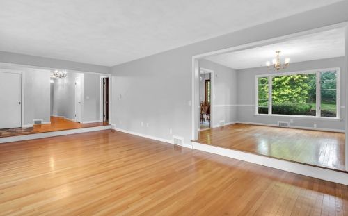 103 Woodside Dr, Springfield, MA 01106-2041