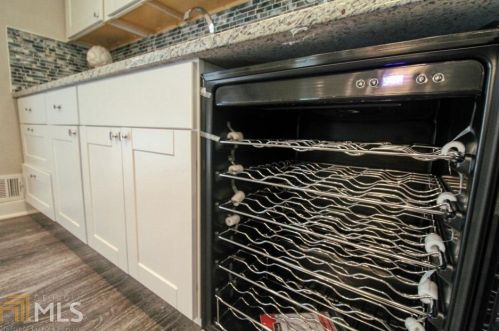 1145 Carlo Wood Dr, Atlanta GA 30331-7344 exterior