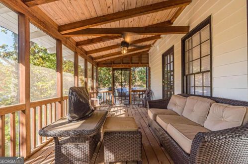 1620 Chevron Way, Atlanta GA  30350-4430 exterior