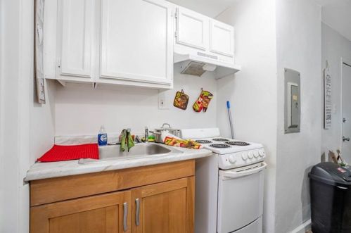 1908 Monongahela Ave, Pittsburgh PA 15218-2467 exterior