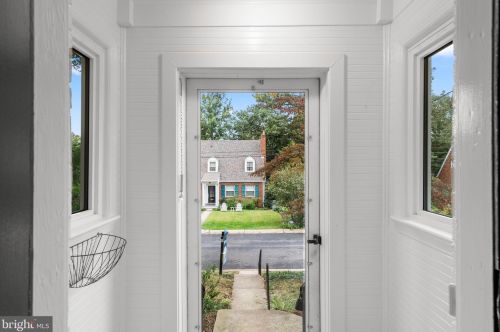 510 Deerfield Ave, Silver Spring MD 20910-5507 exterior