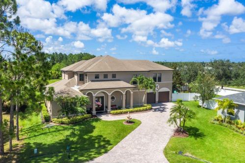 5811 Blue Bonnet Ct, Fort Pierce FL  34986-4186 exterior