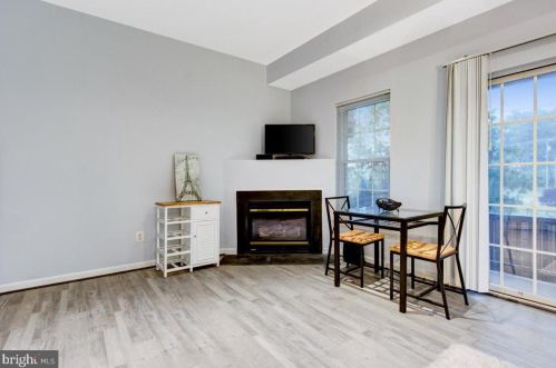 3405 Governors Crest Ct, Alexandria VA  22310-2337 exterior