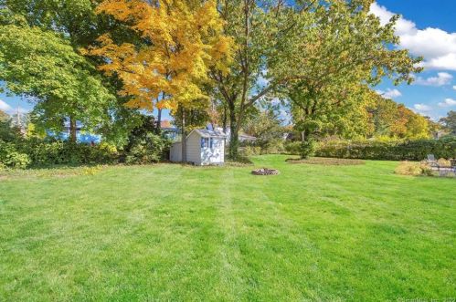 15 Bright St, Enfield CT 06082-5101 exterior