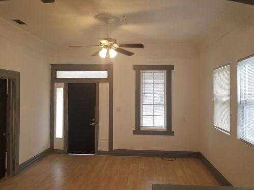 2107 Chestnut St, Tampa FL  33607-3424 exterior