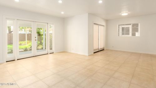 6138 9th Ave, Phoenix AZ  85013-1409 exterior