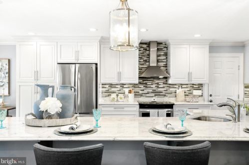 4721 Jasmine Dr, Rockville MD exterior