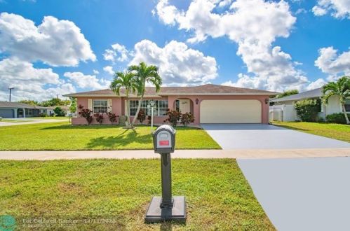 11100 Malayan St, Boca Raton FL  33428-3914 exterior