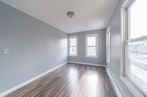 95 Dawes St, Springfield MA 01109-3042 exterior