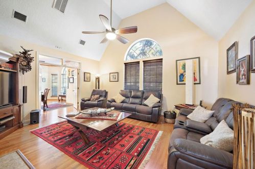 1611 Lodge Falls Ct, Humble TX 77345-1881 exterior