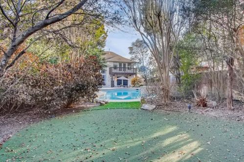 10122 Dianella Ln, Austin TX 78759-3036 exterior