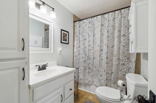 1238 Richmond St, Grand Rapids MI 49504-2762 exterior