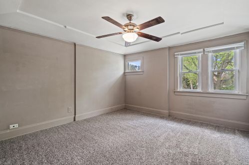 4506 37th St, Milwaukee WI  53209-5910 exterior